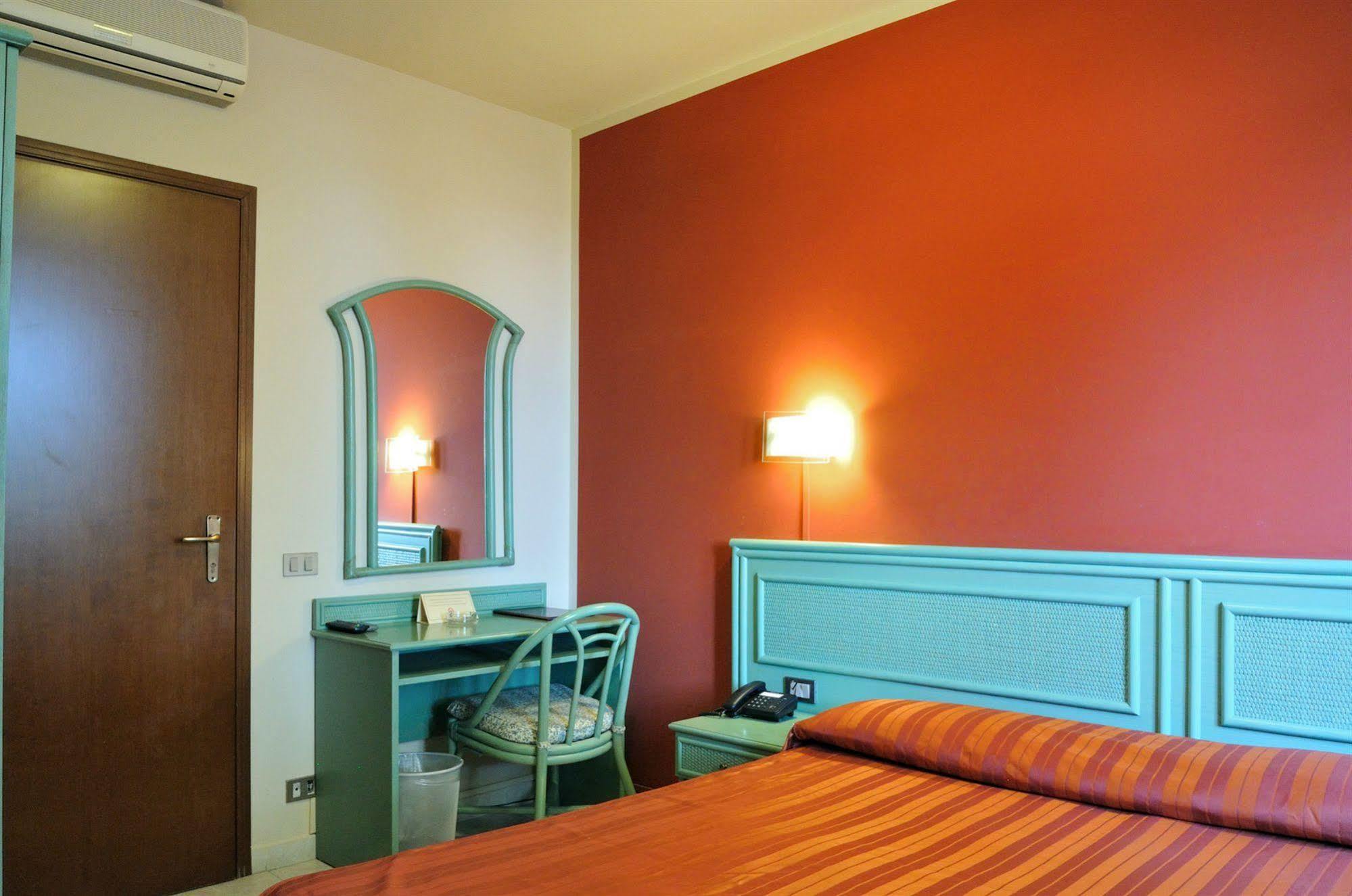 Hotel Villa Molinari Collecchio Extérieur photo